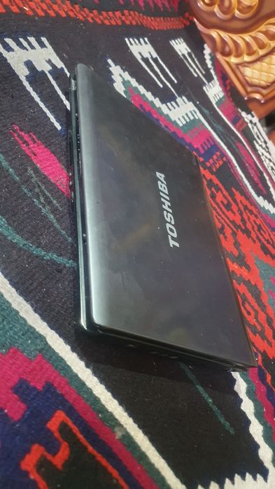 Toshiba noudbuk sotiladi