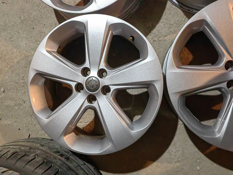 Оригинални джанти за Опел Мока|Астра 18" с датчици