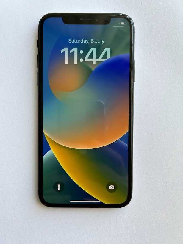 iPhone X в перфектно състояние