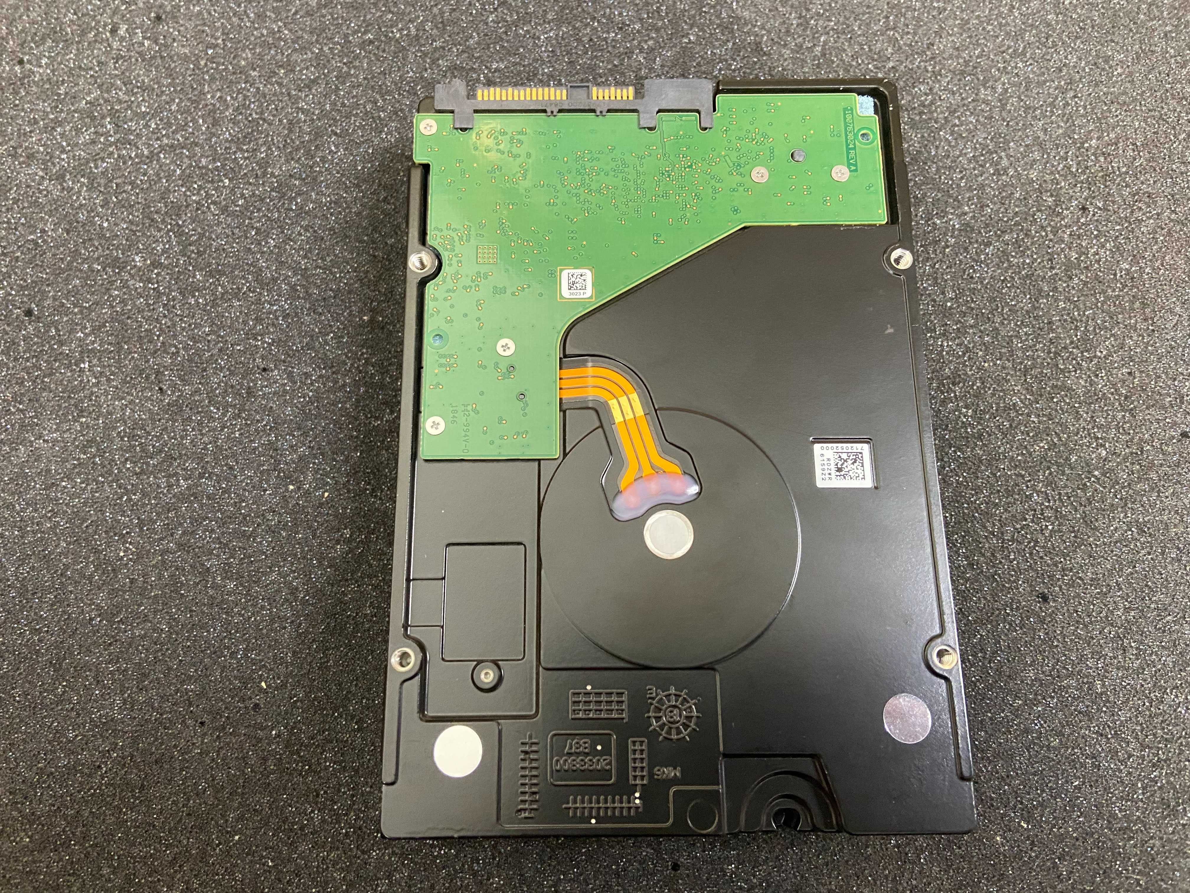 Нов Seagate 8TB 3.5" LFF 12Gbps SAS HDD хард диск ST8000NM0185