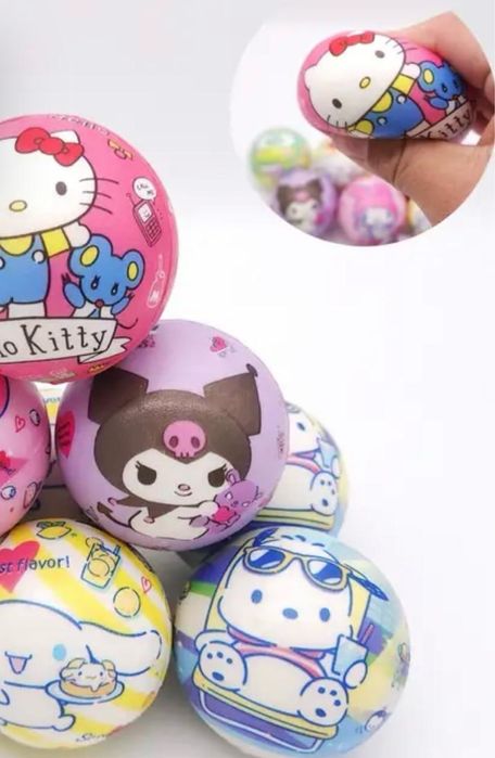 Cutii cu 15 surprize Sanrio noi