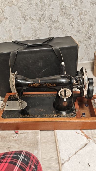 Швейная машинка рабочая