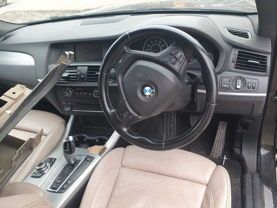 Dezmembrez Bmw X3 F25 XDrive 2.0D M Sport  2011