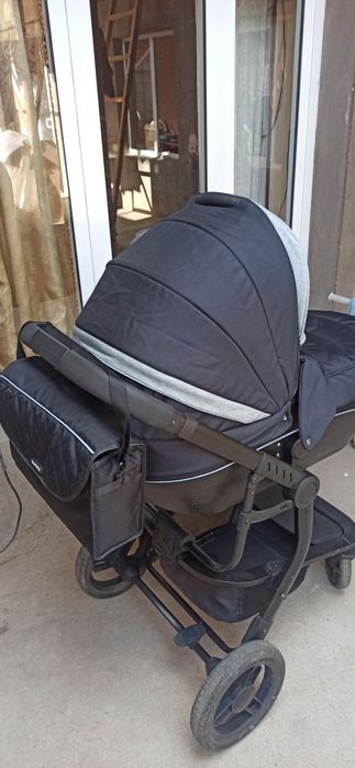 Коляска три в одном трансформер почти в идеальном состоянии мало польз