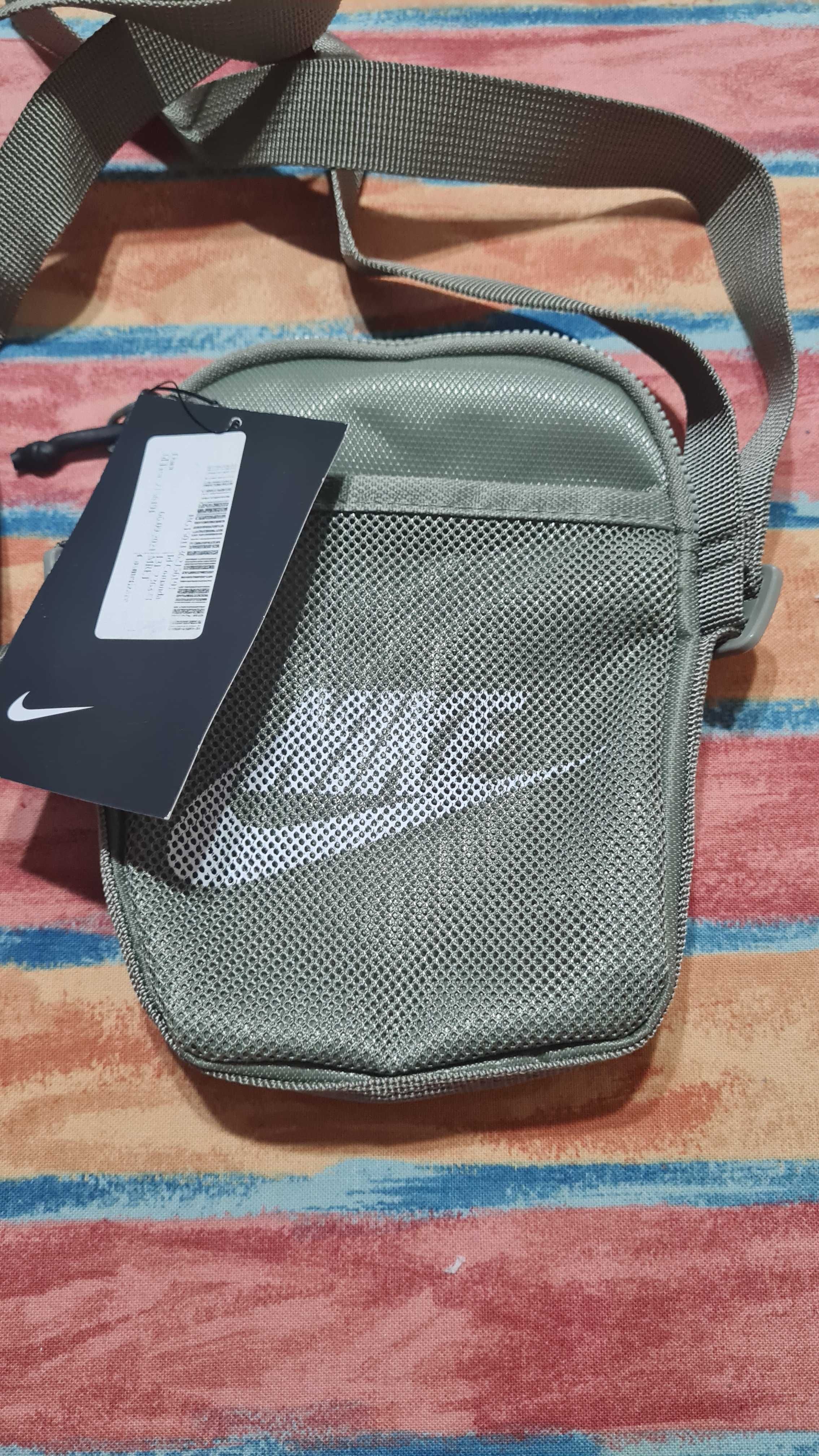 Мъжка чантичка  Nike