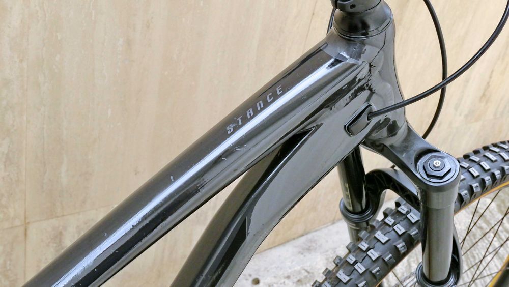 Giant Stance, 29 L, RockShox Yari 180-140 ход, 1х12 Deore