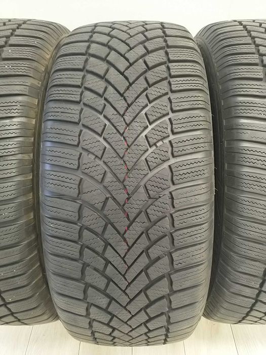 Bridgestone Blizzak LM005, 235/55/R17, 4бр. зимни гуми