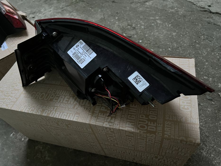 Vand stopuri Led Renault Megane 4 Sedan stanga + dreapta