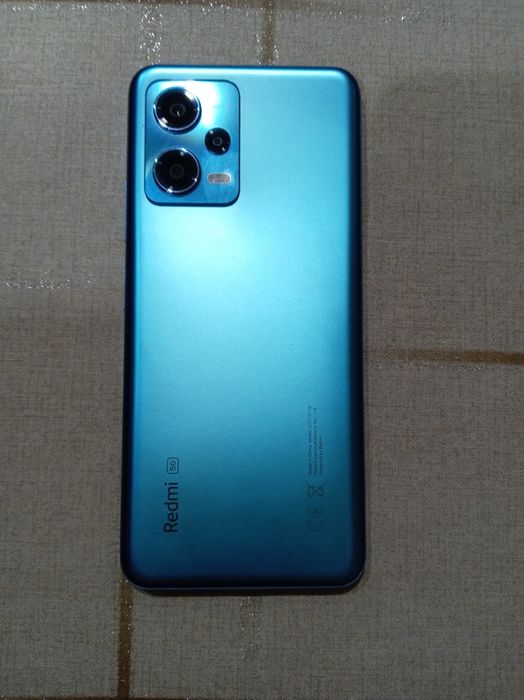 Продавам Redmie Note 12 5G