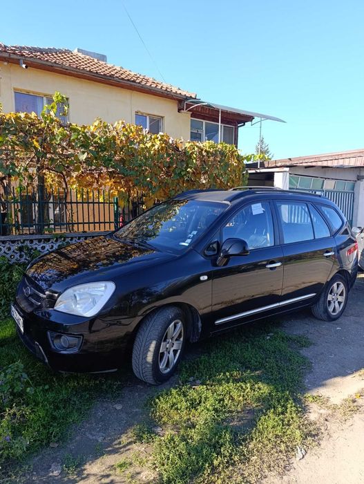 Киа Каренс 2.0 140 к. с.