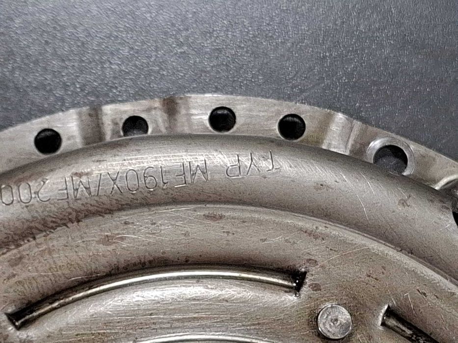 Dezmembrez/Vand motor  1,4 MPI 2009 cod BUD cutie JHU