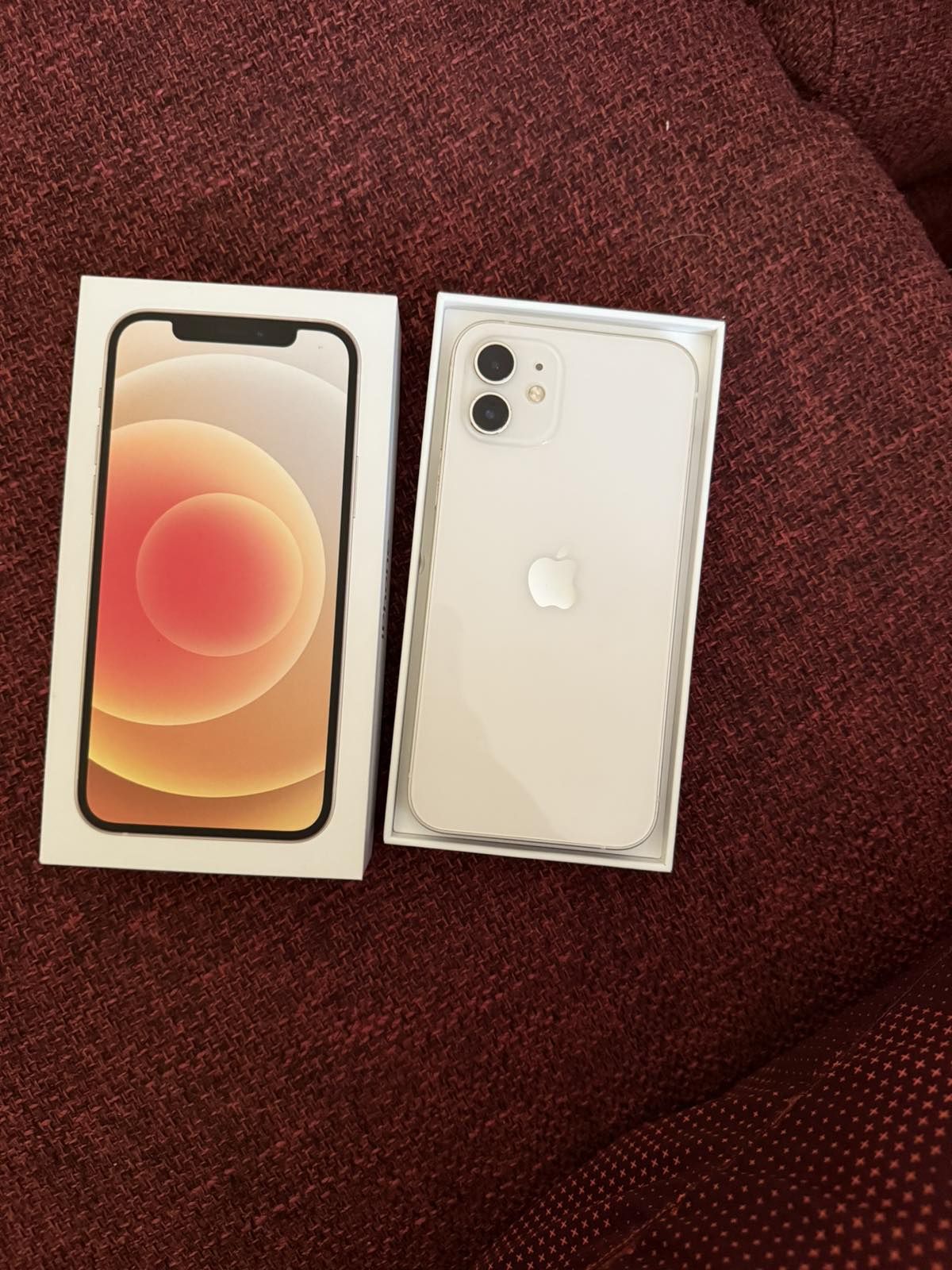 iPhone 12 - В отлично състояние