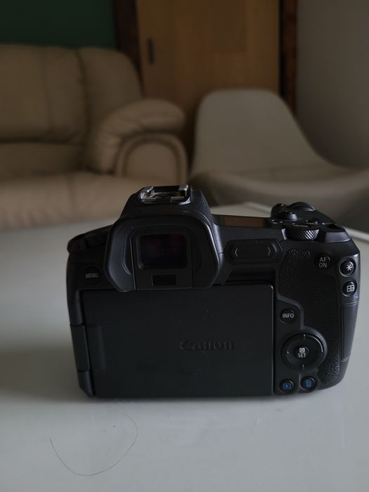 Canon eos r cu cage smallrig