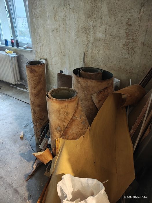 Geamuri, lemne, linoleum