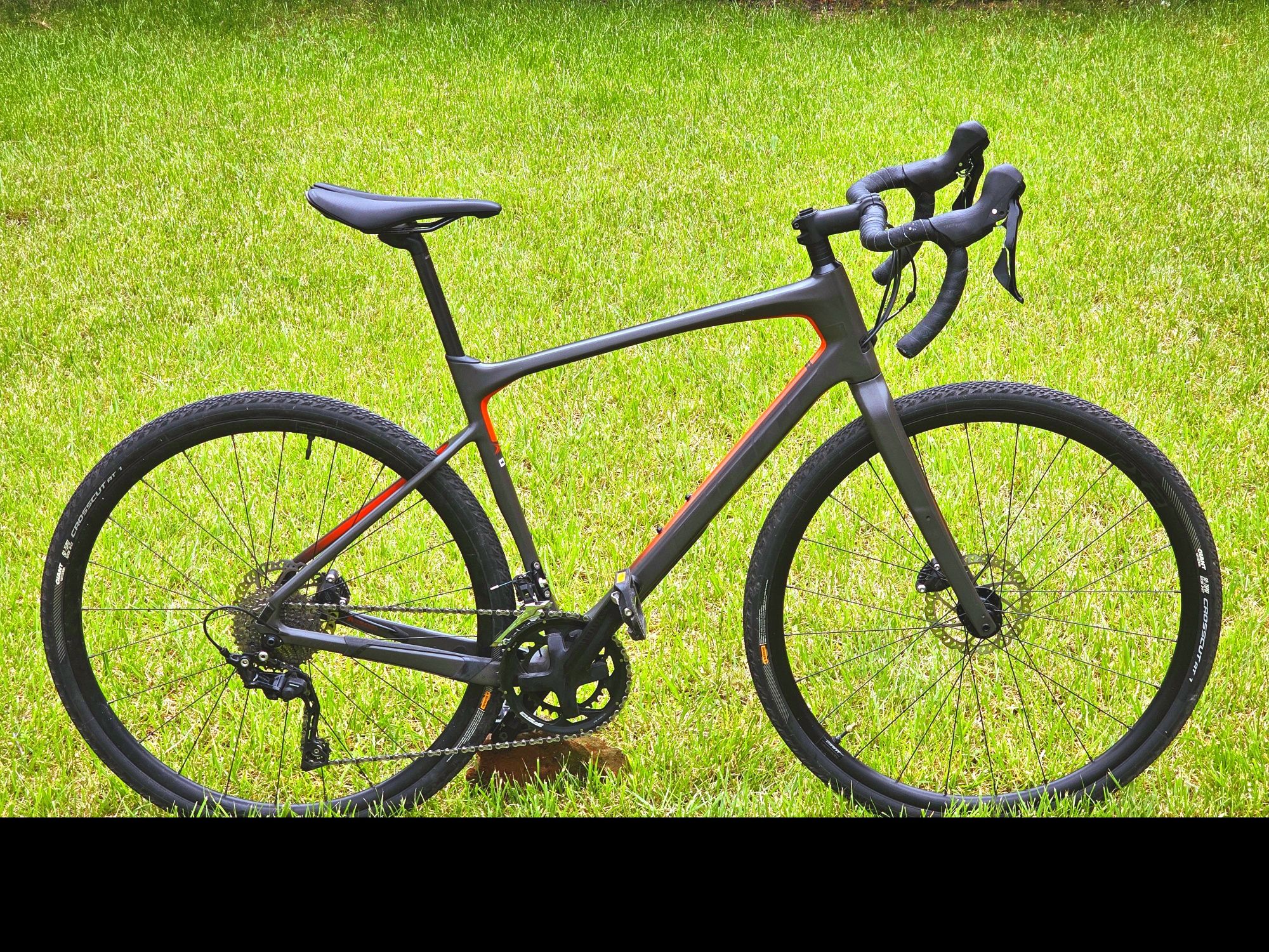 Продавам гравъл велосипед GIANT REVOLT ADVANCED 3 28" 2X10