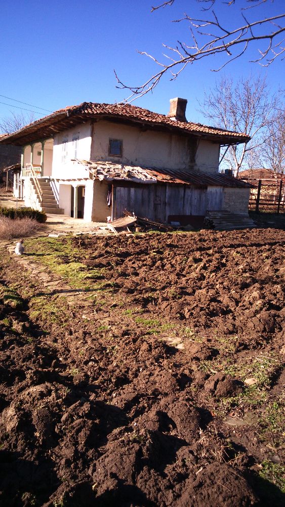 Продава се Къща в с. Ивански, Област Шумен - 120 кв.м за 591 €/кв.м - Снимка #2