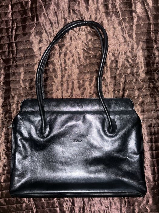 Vintage чанта на prada