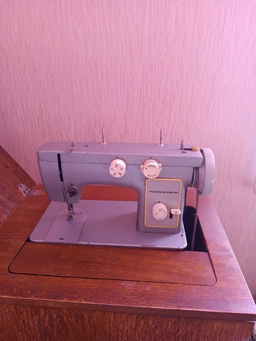 Тикув мошина чайка 142