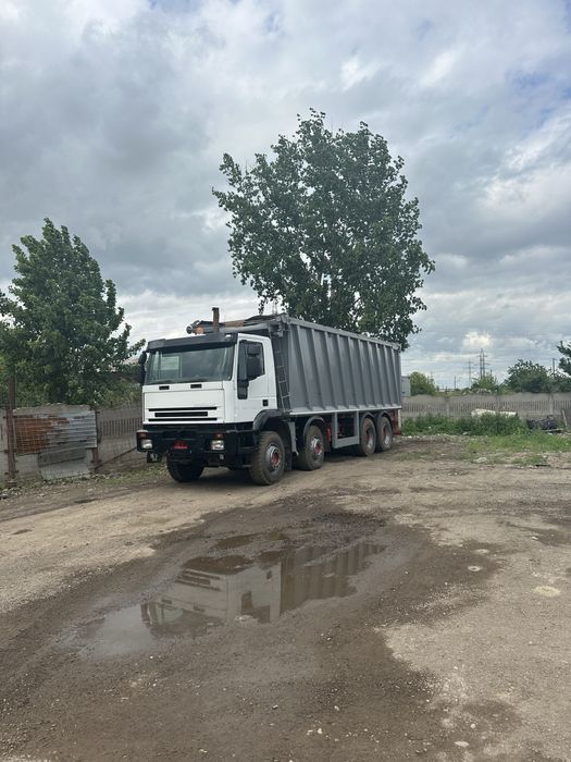 Vand sau schimb iveco trakker eurocargo  8x4 basculabil
