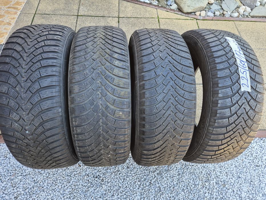 Vând cauciucuri 225/60/17 M+S set complet imp Germania