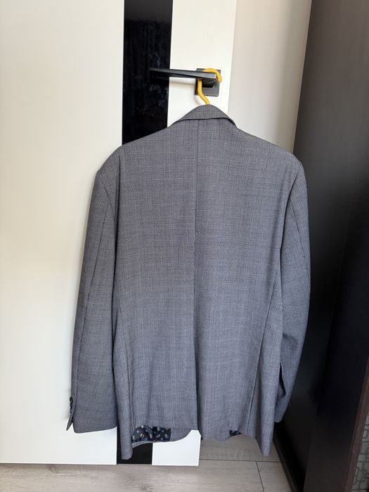 Sacou elegant bărbătesc – gri cu model fin, stare excelentă