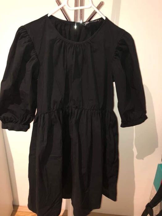 Черна рокля Zara