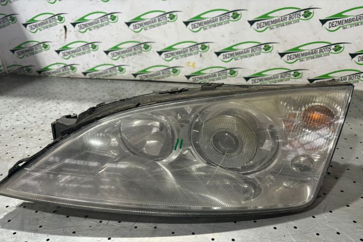 Far stanga cu Xenon Ford Mondeo MK3