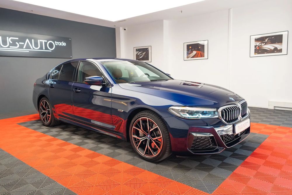 BMW Seria 5 BMW 545e xDrive Pachet M