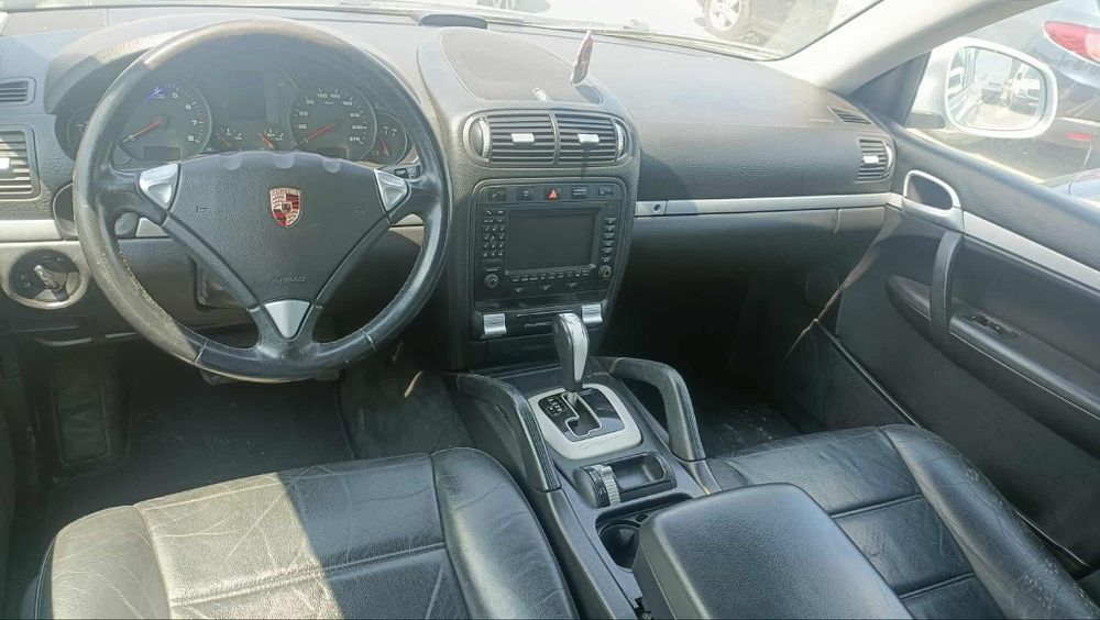 Vând Porsche Cayenne Benzina.3.2v6 Fab 2006 Adus Olanda Contact defect