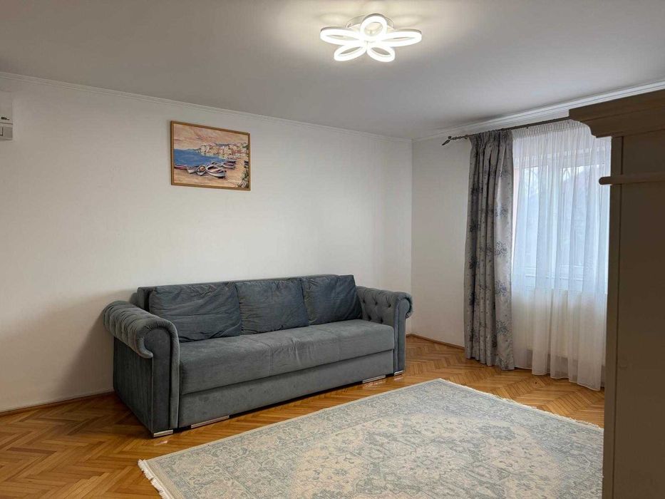 Inchiriez Apartament 3 Camere LA VILE