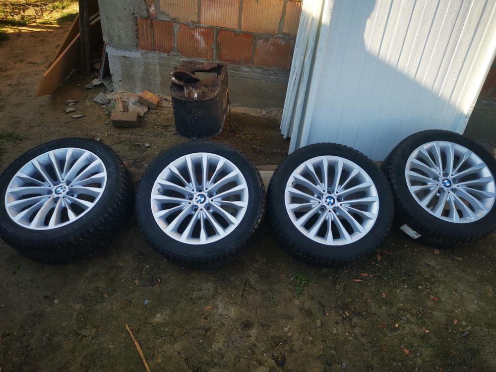 Set Jante Aliaj Aluminiu Roti BMW + Anvelope M+S Nokkian  245/45 R18