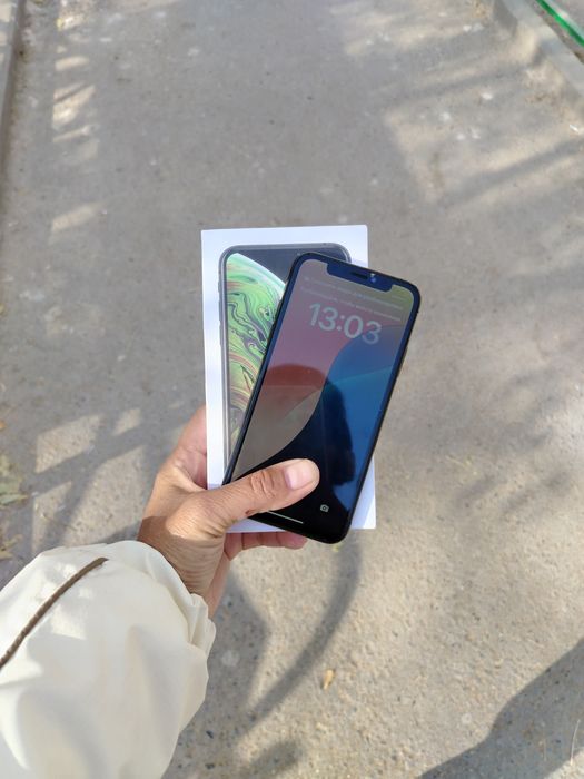 Айфон ХS телефон