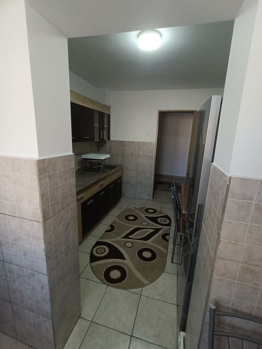 Închiriez apartament decomandat cu 2 camere in Gura Humorului