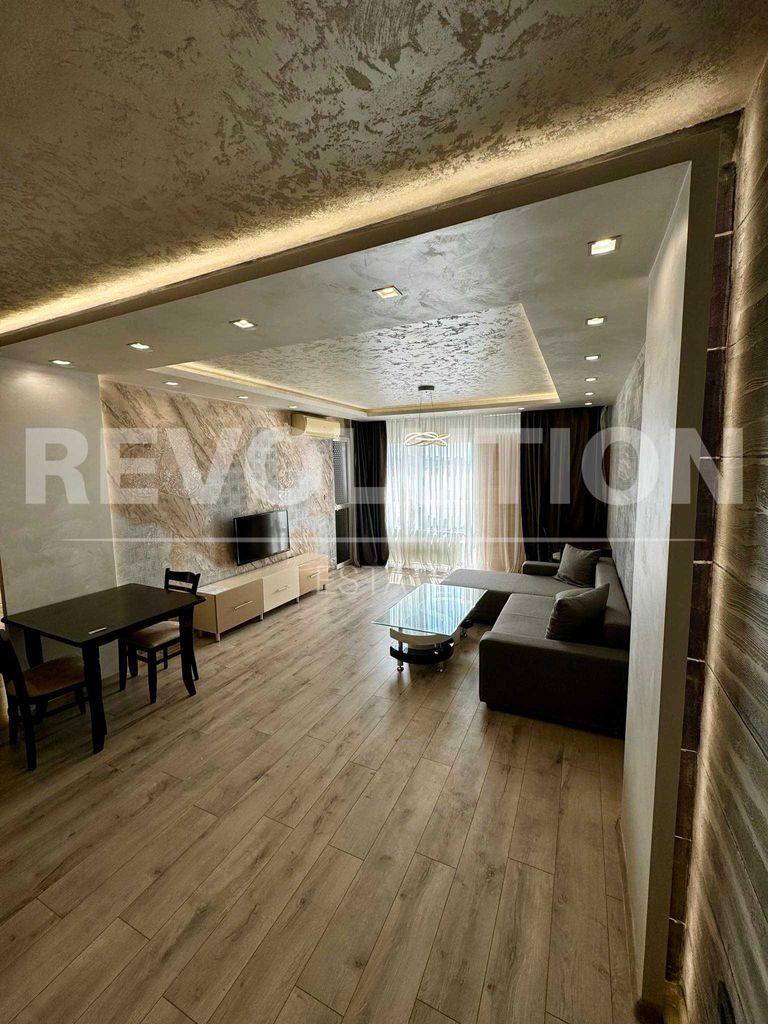 Дава се под наем Двустаен апартамент в Пловдив, Кършияка - 76 кв.м за 425 € - Снимка #3