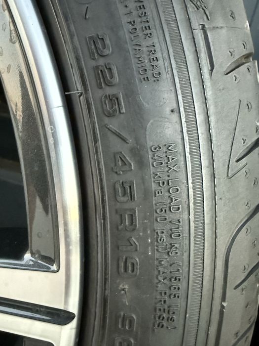 Bmw 225/45/19 еднакви GOOD YEAR нови гуми