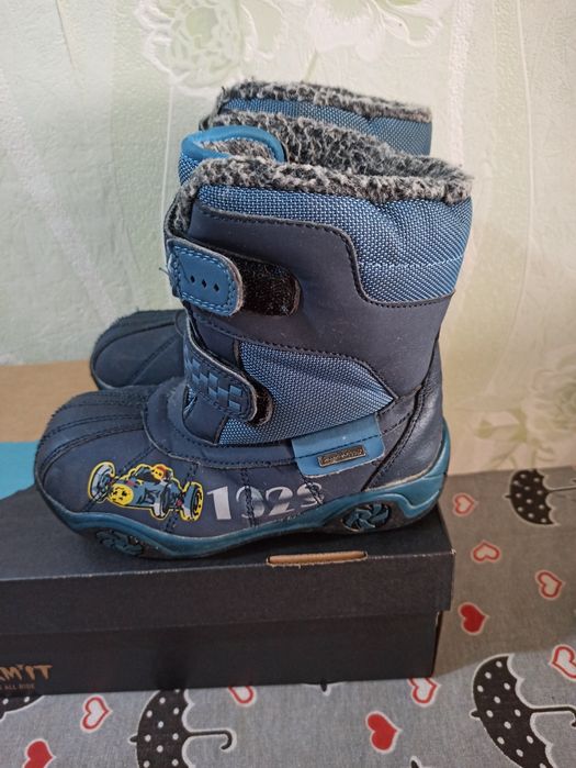Продам зимние сапоги.