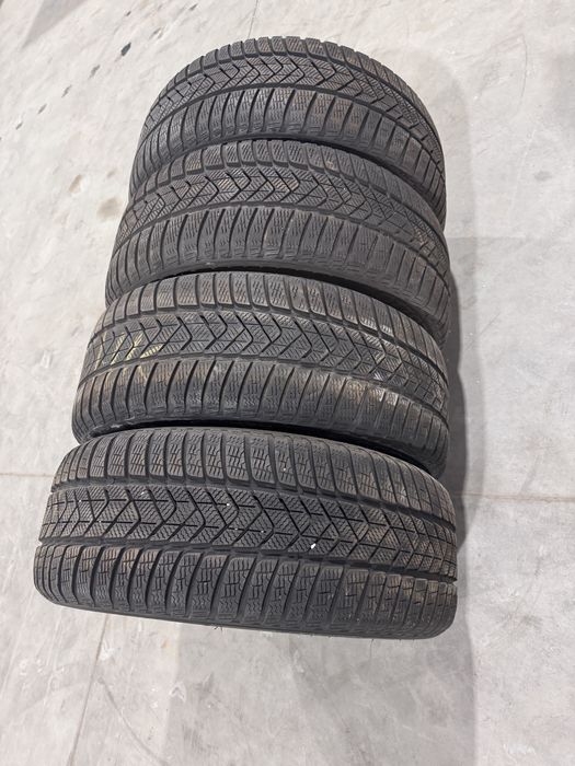 4x anvelope 245/40/19 Pirelli M+S SottoZero RunFlat MOE RSC