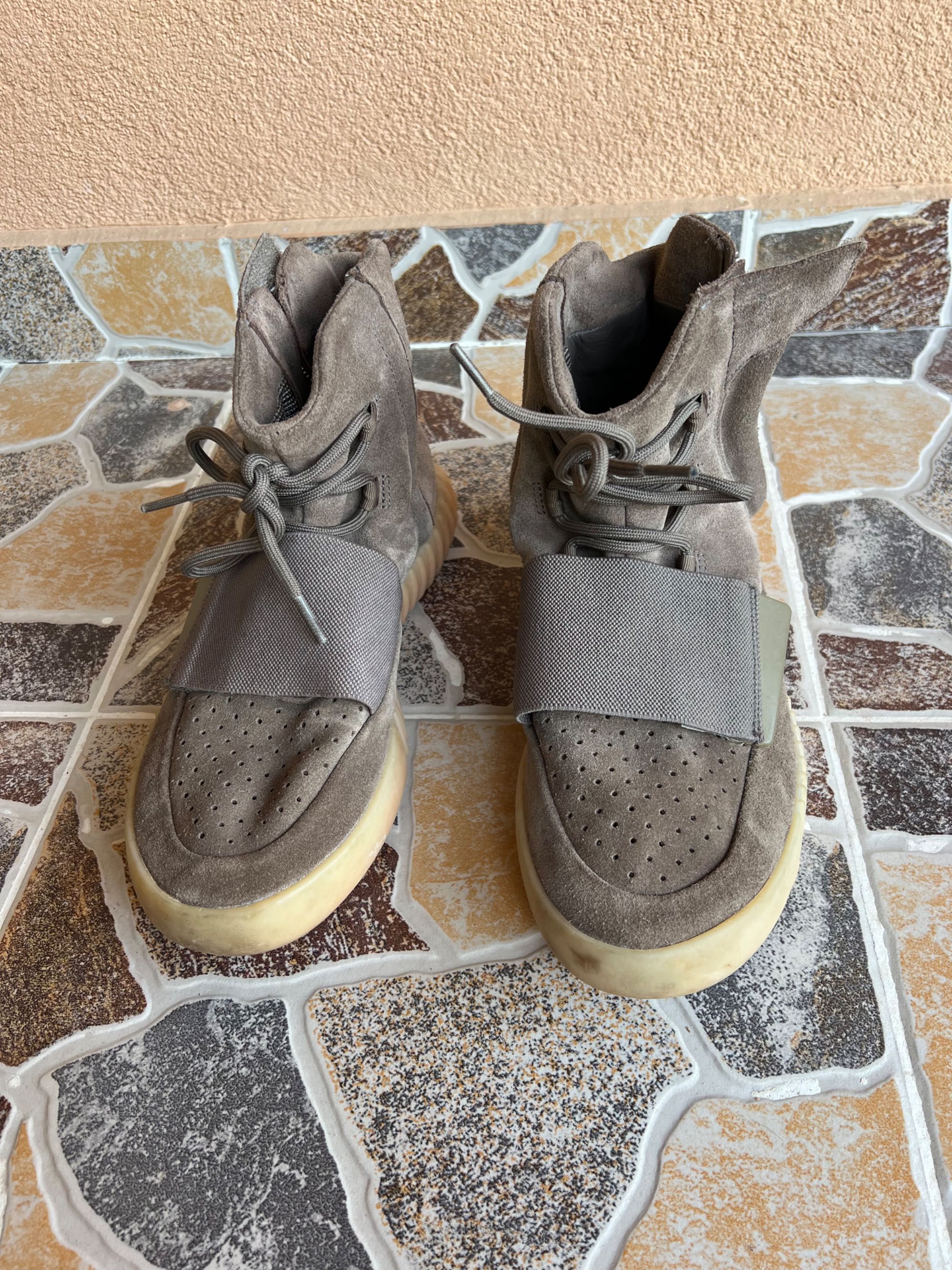 Маратонки Adidas Yeezy