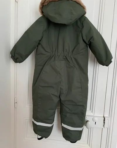 Страхотен ватиран и водоотблъскващ ски космонавт / ескимос на H&M