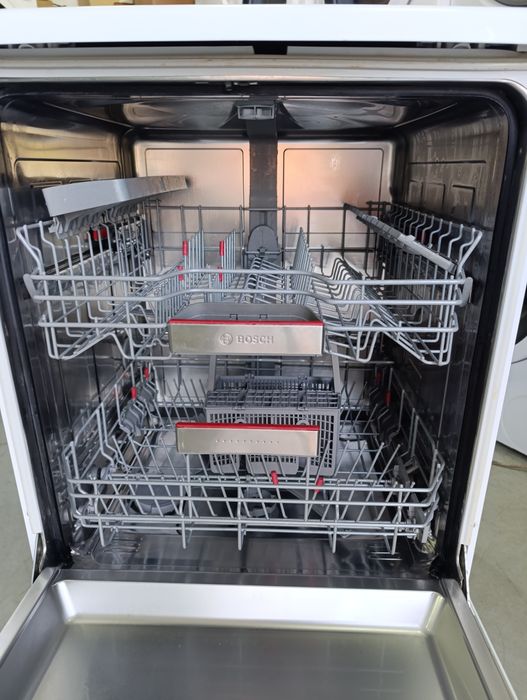 Съдомиялна машина BOSCH Serie 6 Свободно стояща 60см