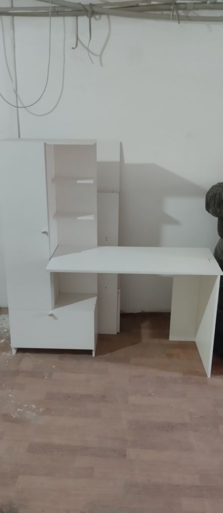 столы балаға сабақ оқуға арналған