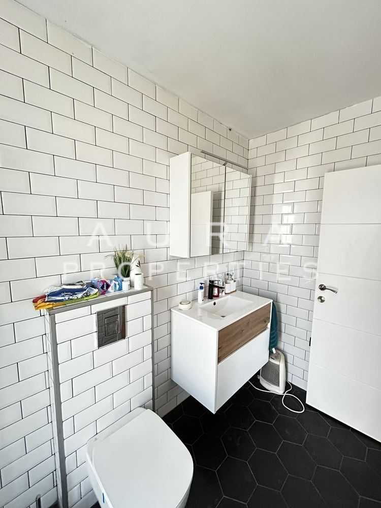 Продава се Къща в Разград, Варош - 392 кв.м за 599 €/кв.м - Снимка #16