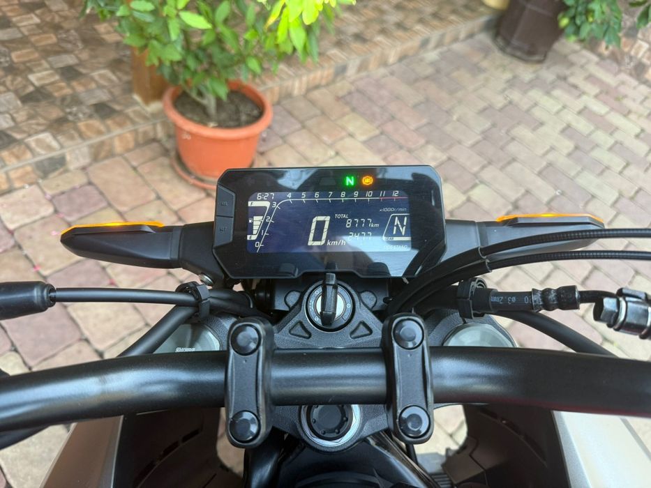 Honda     CB125R