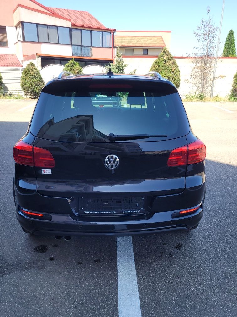 Volkswagen Tiguan R line. Automat 4X4 Euro 5