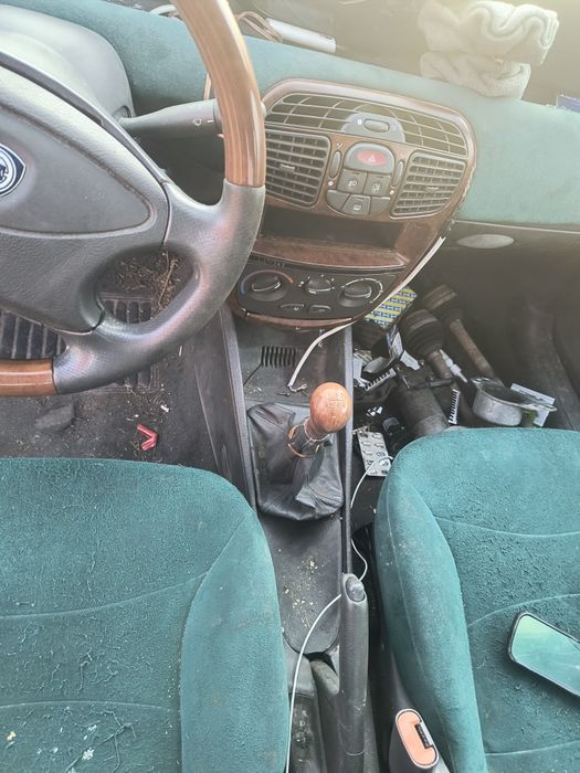 Фиат ипсолон 1.4 бензин на части