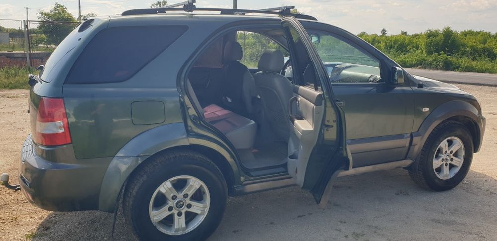 Vand Kia Sorento 140 cp