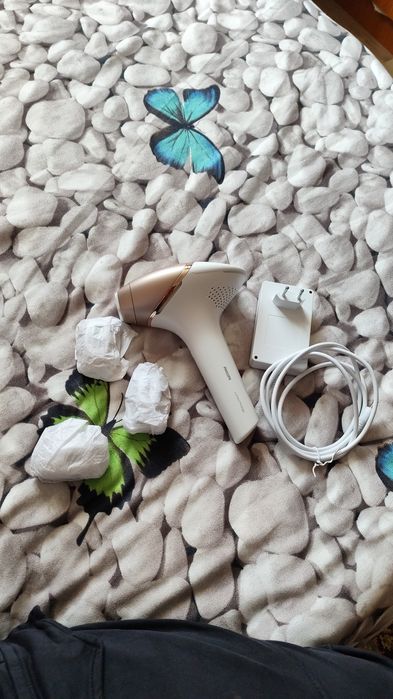 Vând epilator Philips