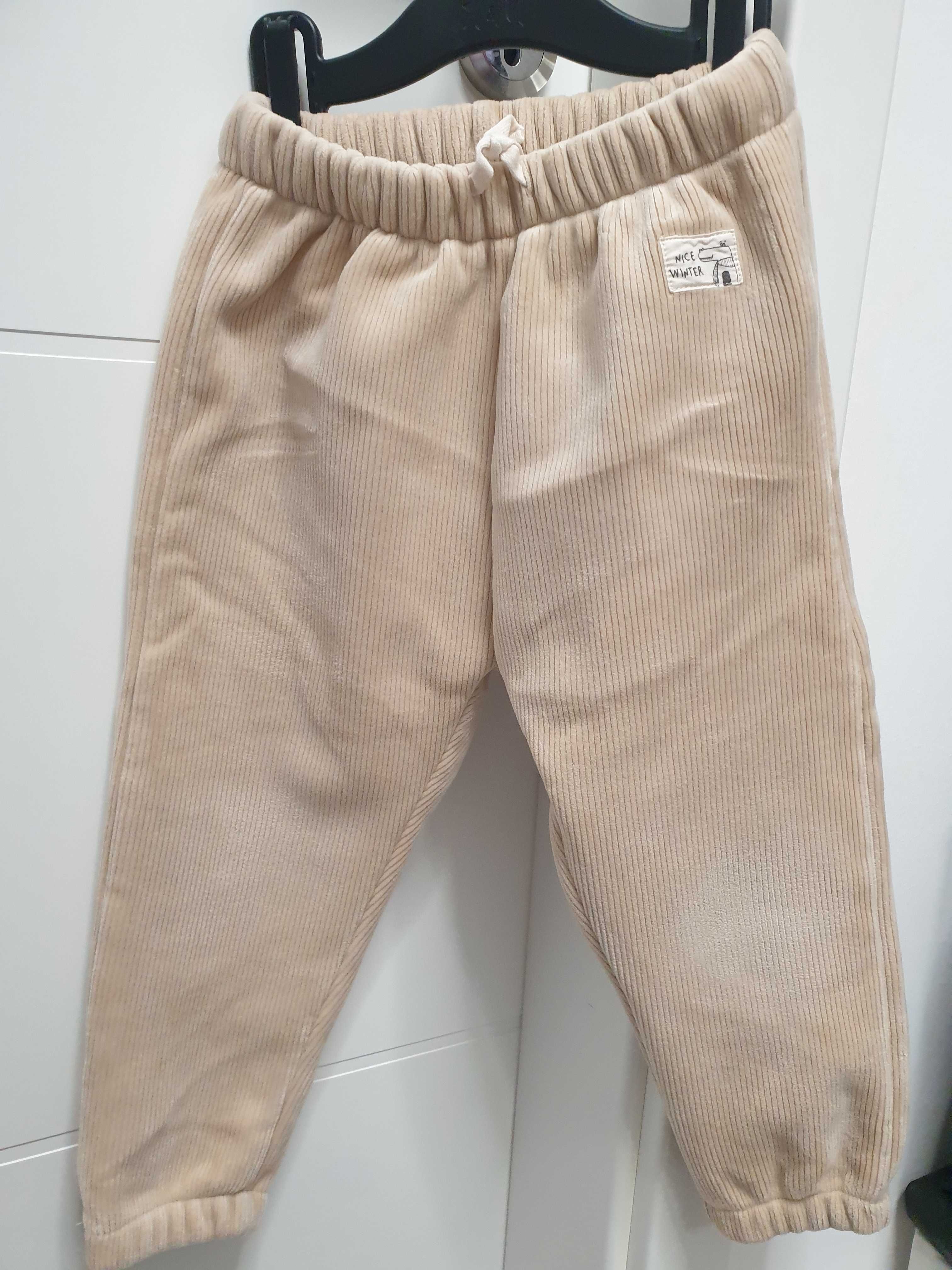 Pantaloni Zara copii 3-4 ani,104 cm