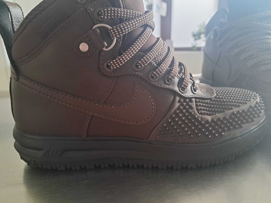 Ghete Nike Lunar Force 1 Duckboot – Maro – Mărimea 42.5 (US 9)