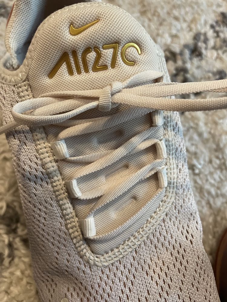 Модел: Air Max 270 (GS) изключително красиви